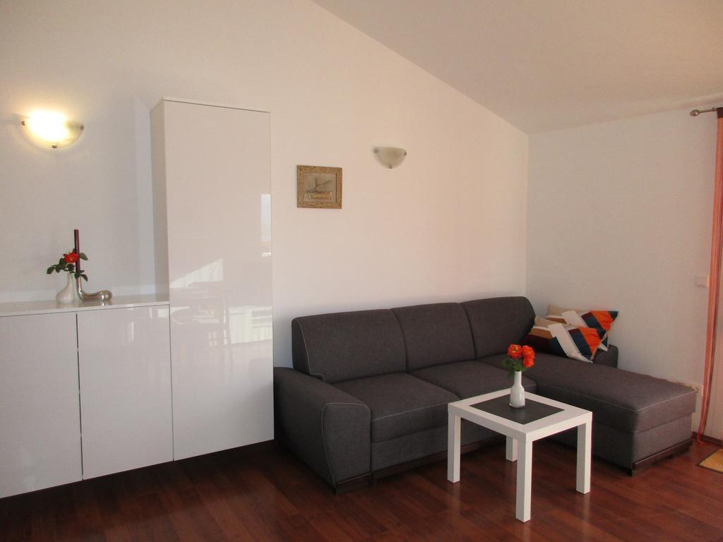 Iva Doren Apartment *