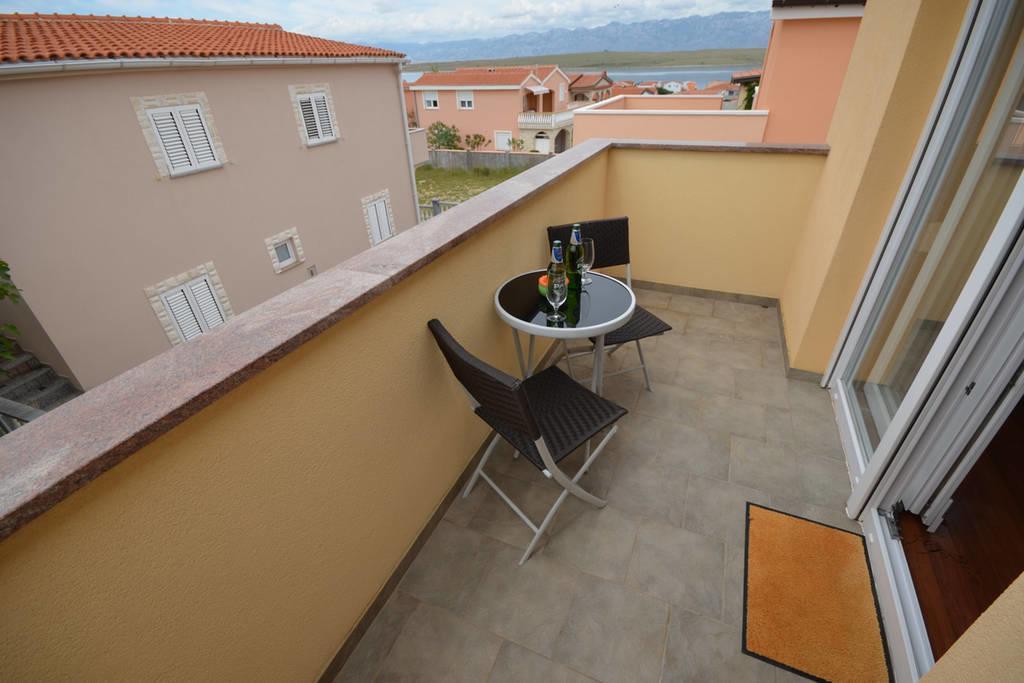 Apartment Iva Doren Vir